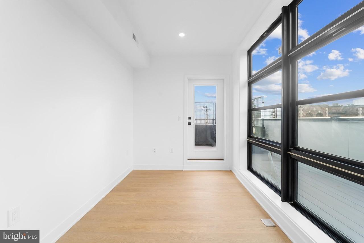 1417 Belmont St Nw #P503 - Photo 6 of 9