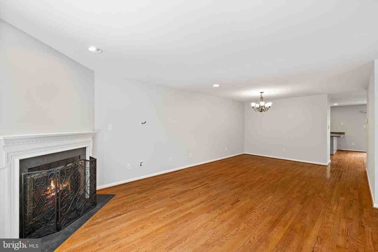 203 Princeton Cir - Photo 5 of 34