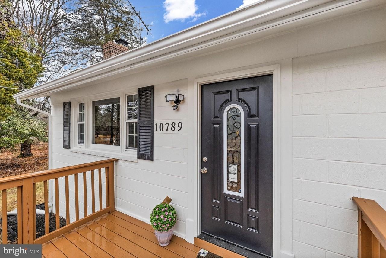 10789 Brent Town Rd - Photo 2 of 29