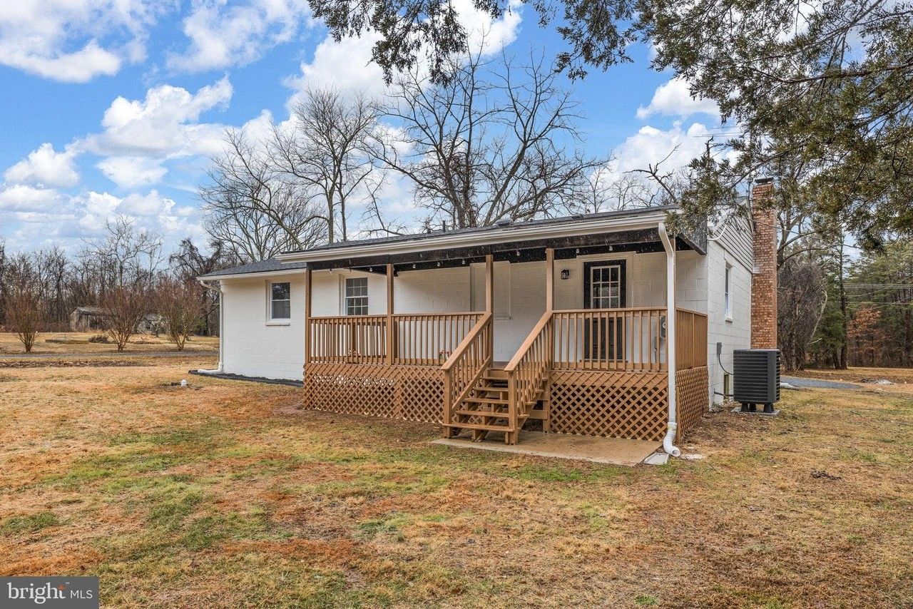 10789 Brent Town Rd - Photo 3 of 29