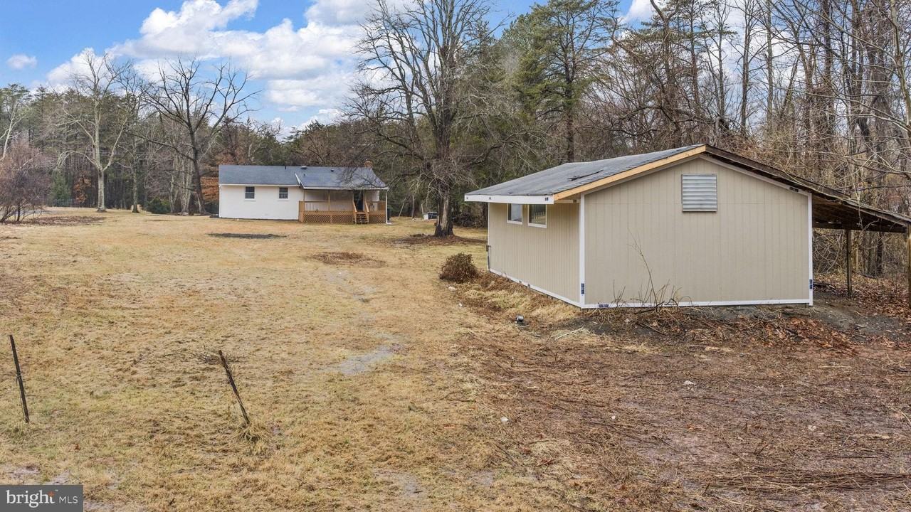 10789 Brent Town Rd - Photo 5 of 29