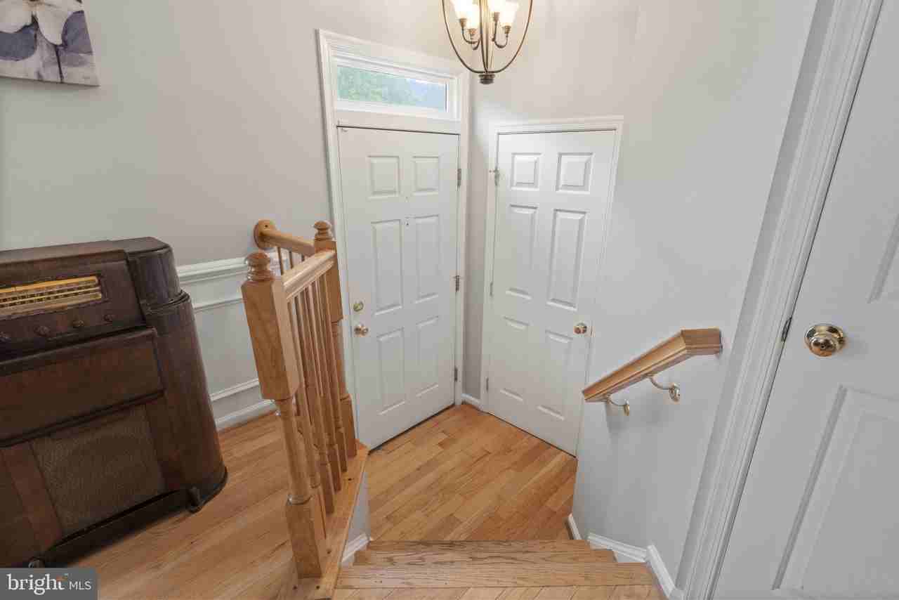 6505 Parish Glebe Ln - Photo 4 of 40