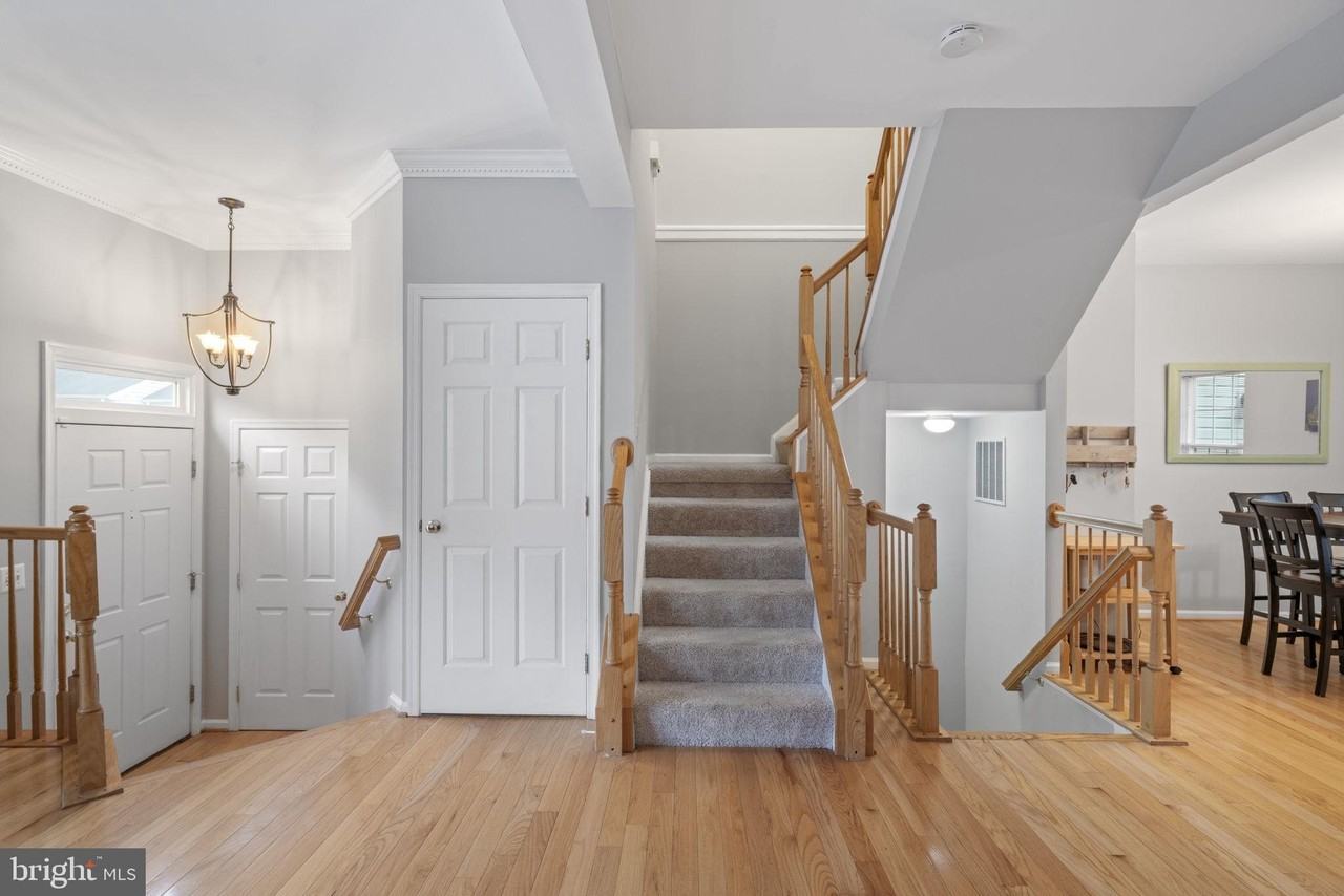 6505 Parish Glebe Ln - Photo 5 of 40