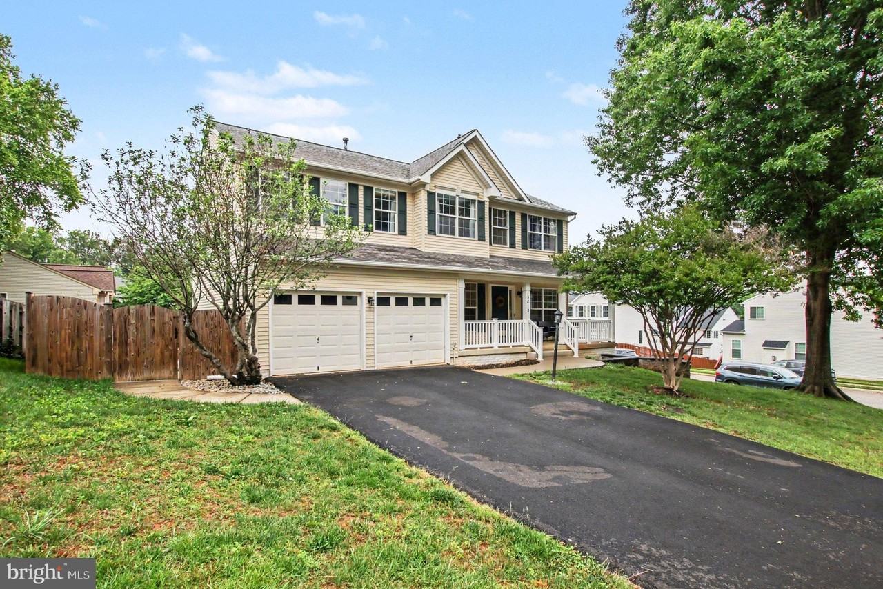 15812 Ibsen Pl - Photo 3 of 26