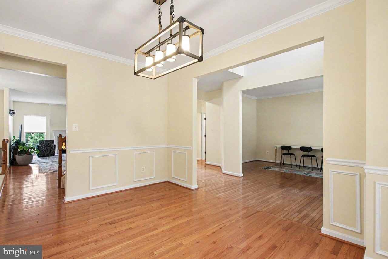 15812 Ibsen Pl - Photo 6 of 26