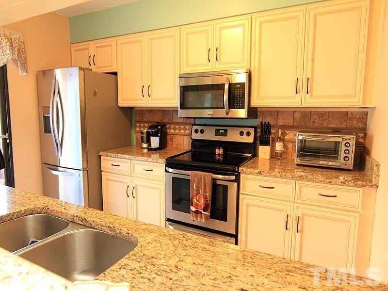 107 Finley Forest Dr #107 - Photo 2 of 25