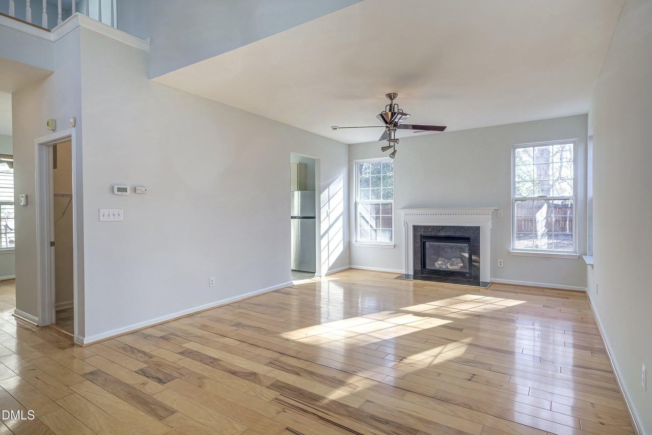 105 Otter Crest Way - Photo 5 of 45
