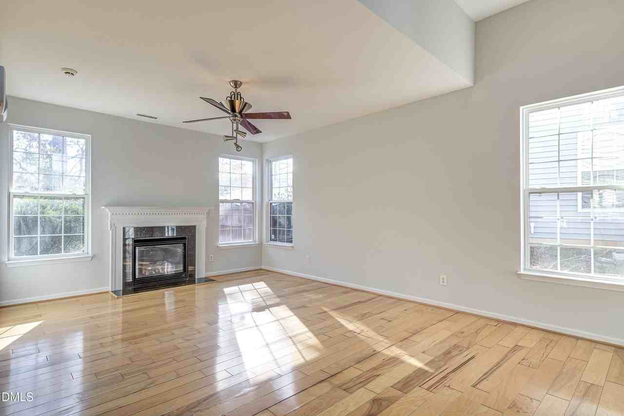 105 Otter Crest Way - Photo 7 of 45
