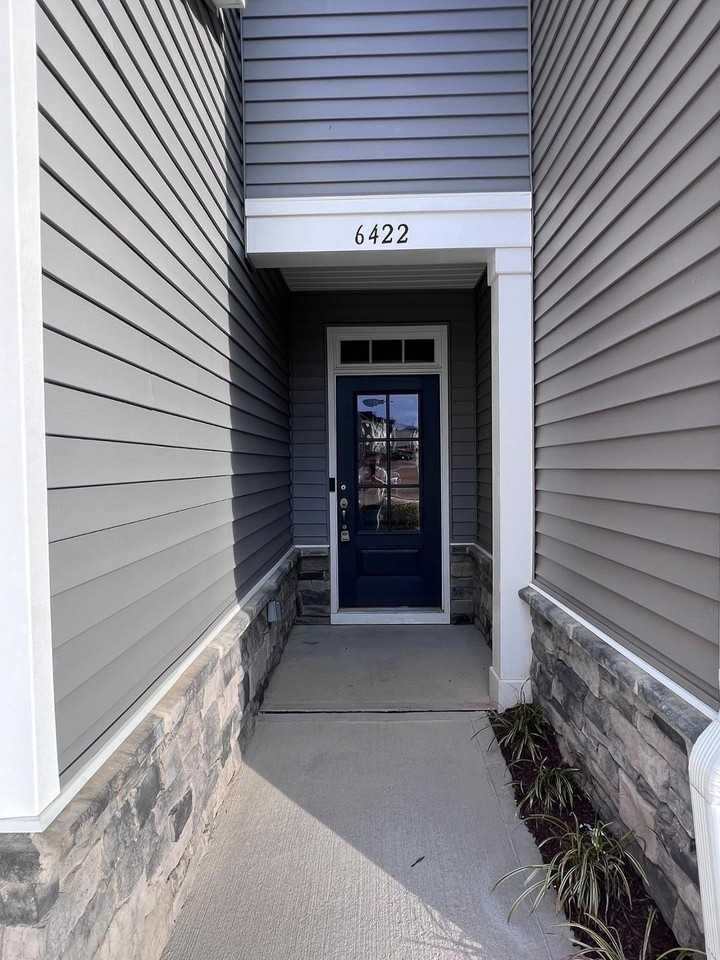 6422 Coda Ct - Photo 3 of 38
