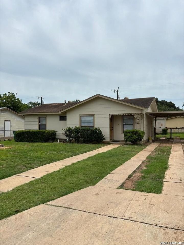 146 Howle - Photo 2 of 16