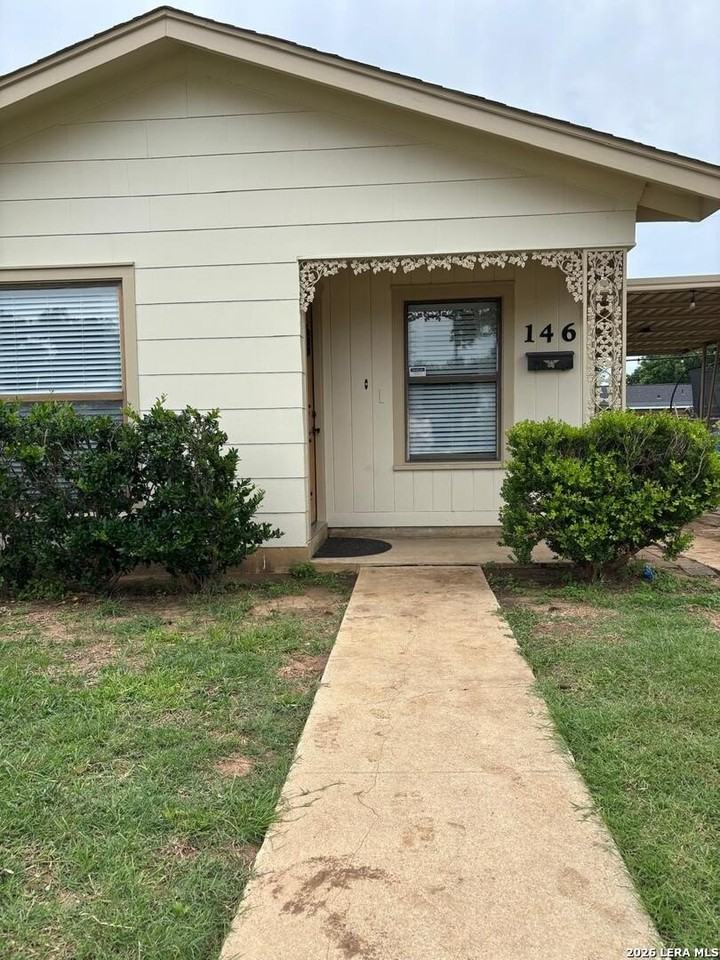 146 Howle - Photo 3 of 16