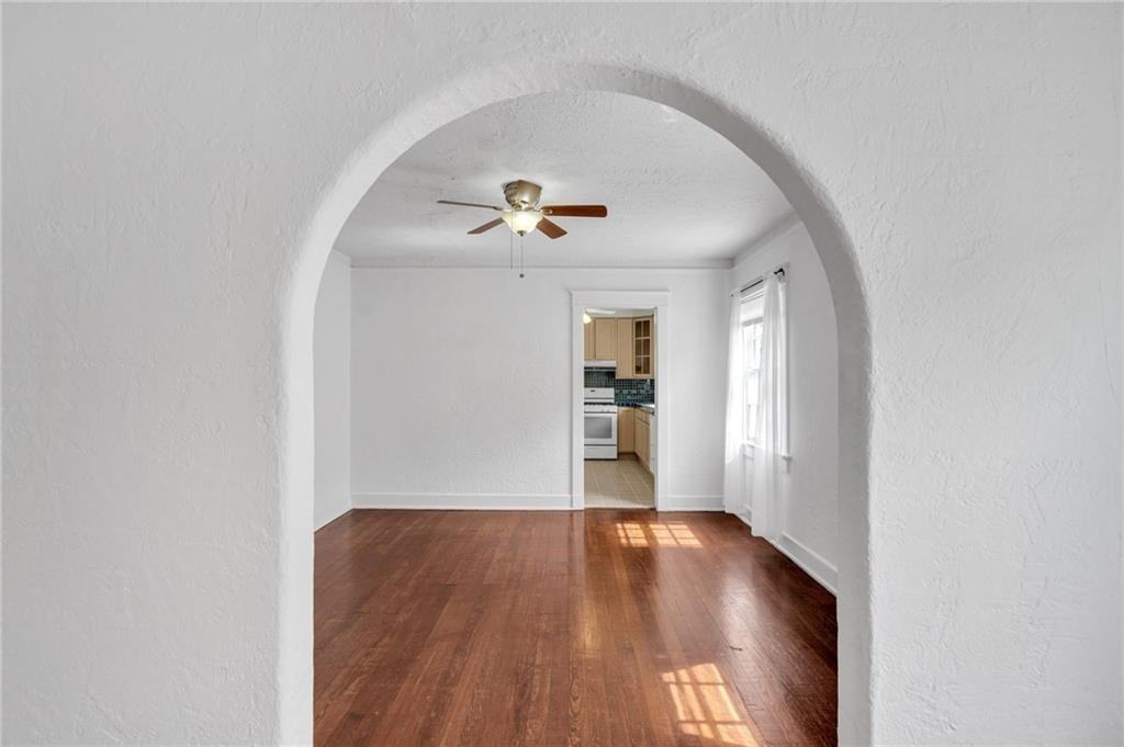 4502 Pitt St - Photo 7 of 30