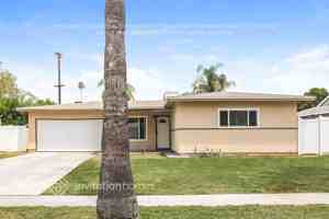 featured image of 8943 Conway Dr