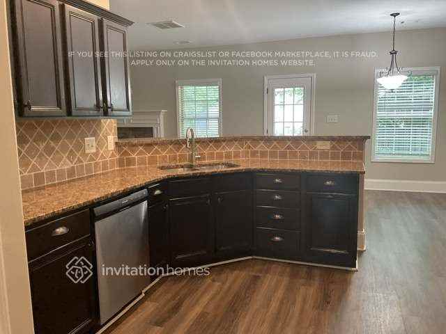 11 Chickapee Ct - Photo 4 of 15