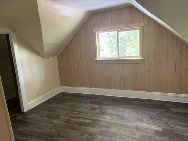 414 Randall St - Photo 6 of 7