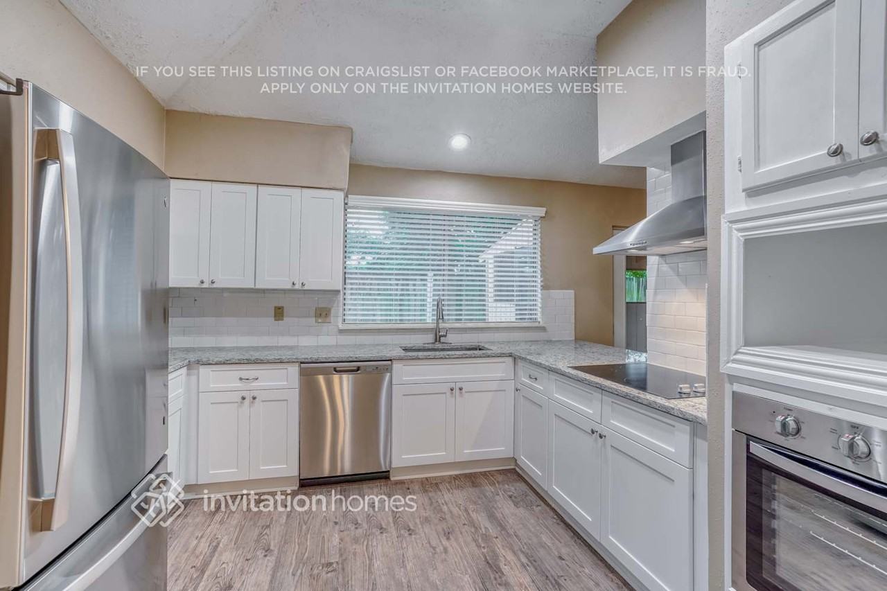 10579 Twilight Moon Dr - Photo 7 of 17
