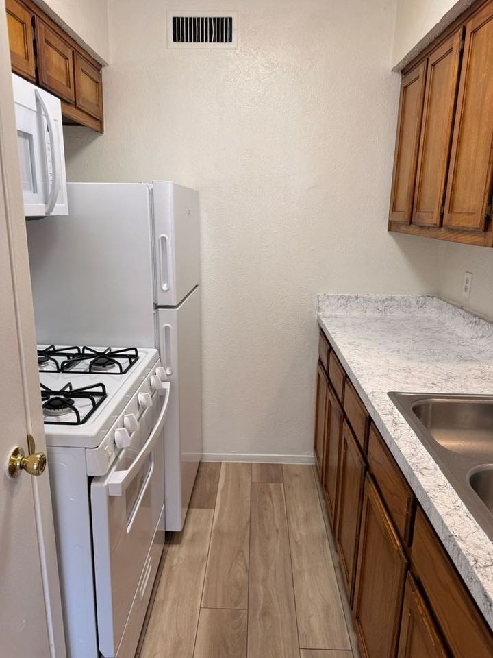 June Move - Photo 5 of 30