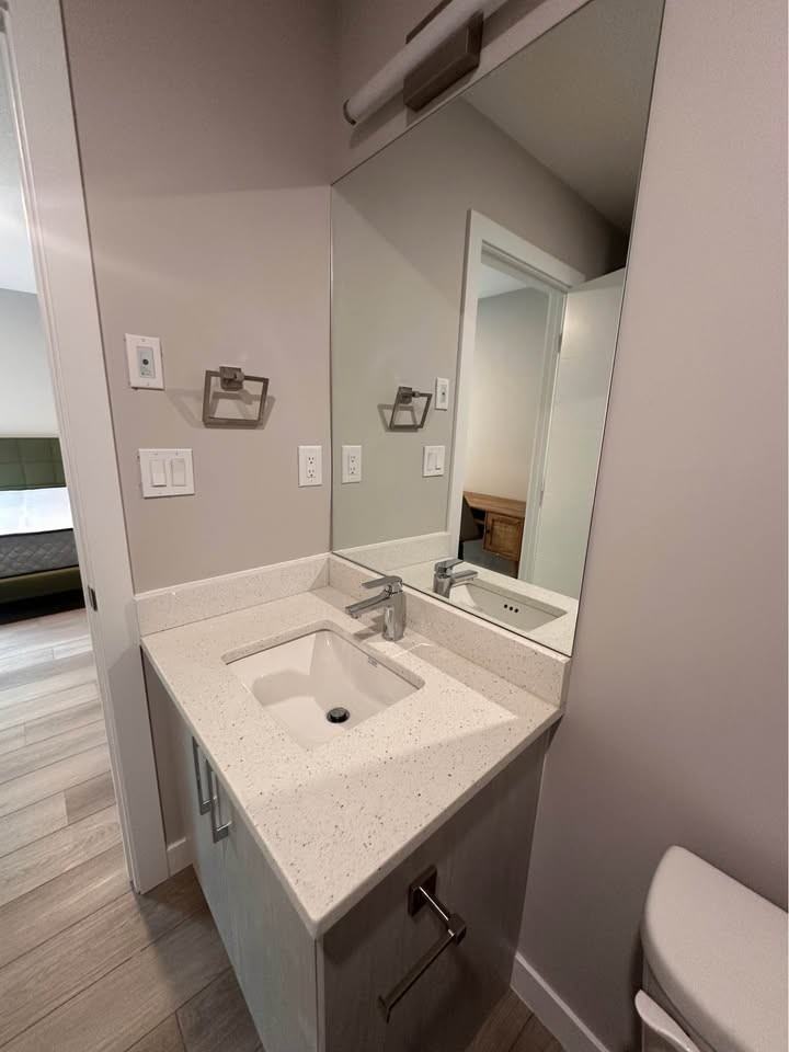 10914 77 Ave Nw - Photo 6 of 12