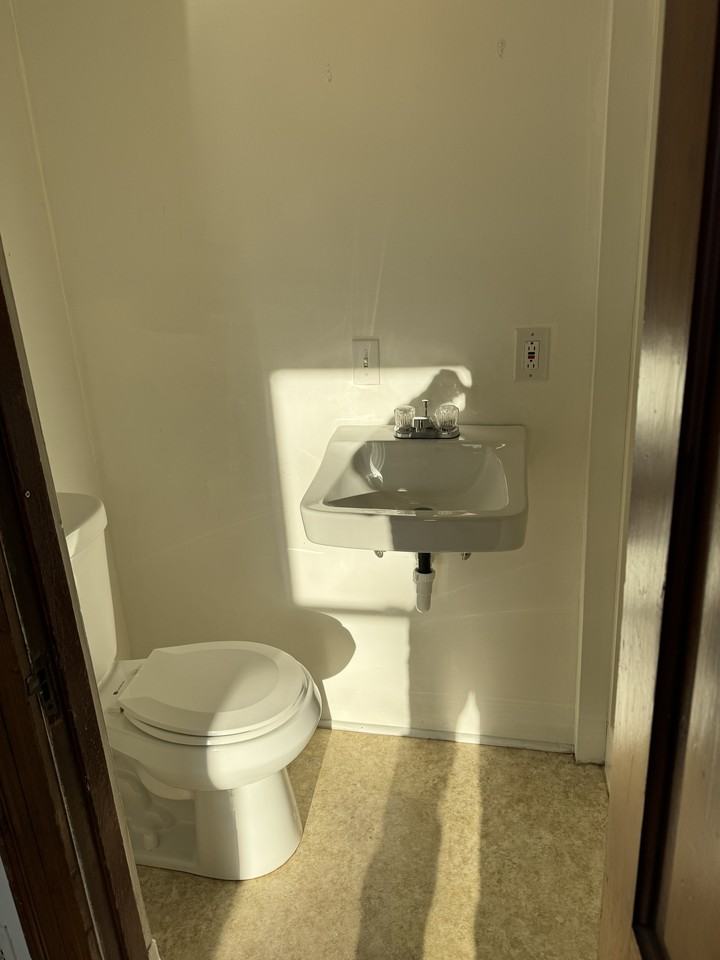 57 Granite St #1 - Photo 3 of 7