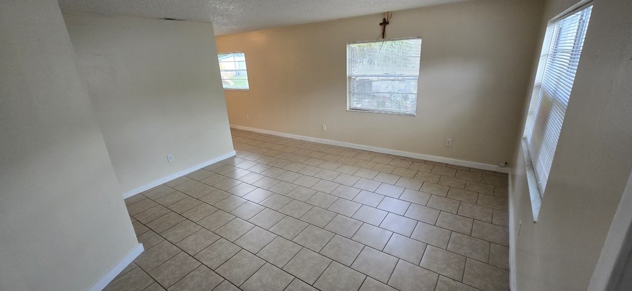 2519 7th Ave E #2521 - Photo 3 of 18