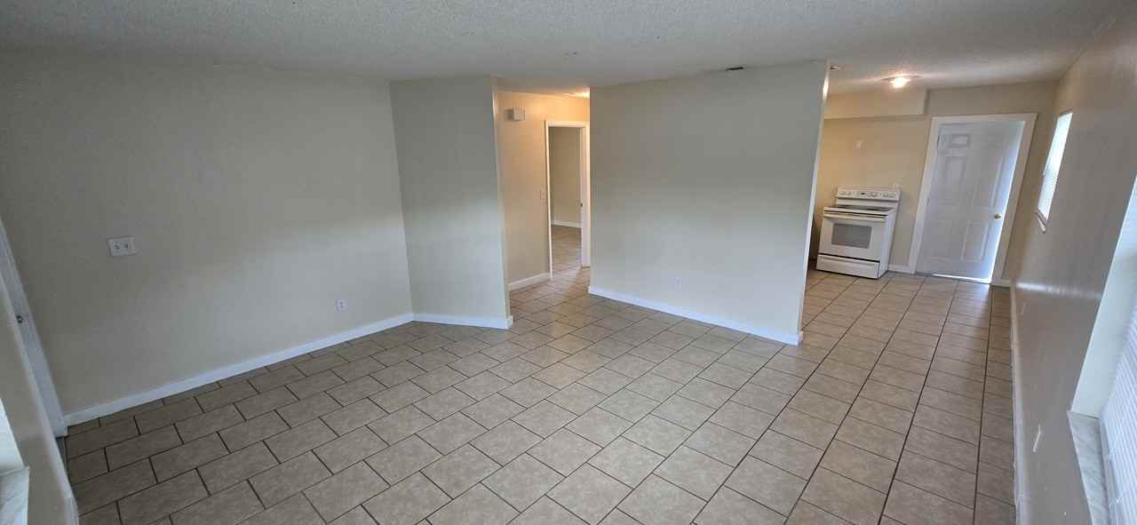 2519 7th Ave E #2521 - Photo 4 of 18