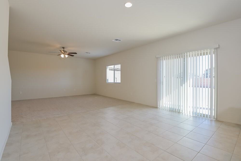 10854 W Claxton Dr - Photo 6 of 17