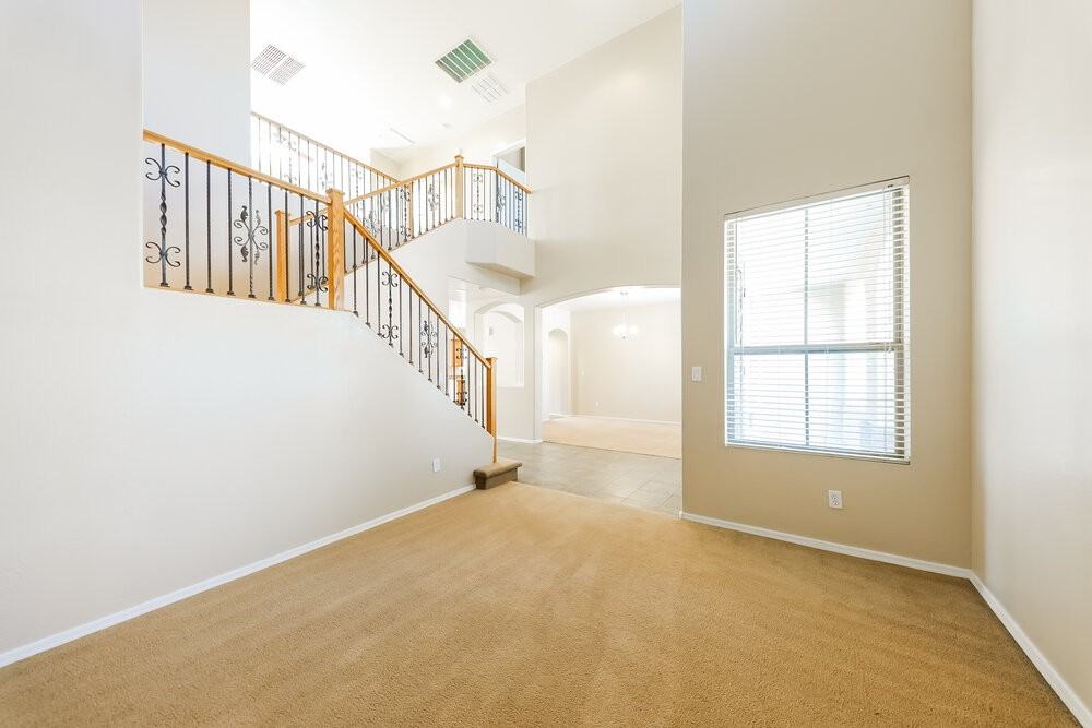 27301 N 86th Ave - Photo 5 of 17