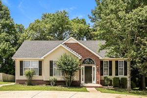 featured image of 1126 Poplar Hollow Rd