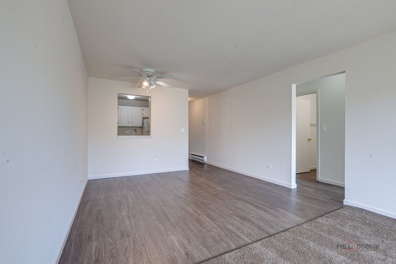 Hawthorne Glen Apartments - Photo 4 of 18
