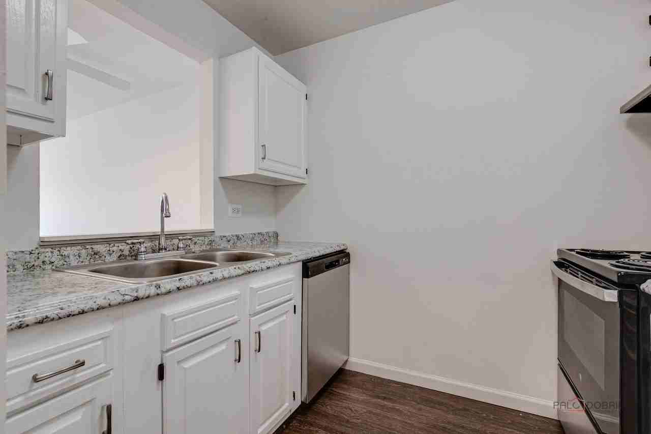 Hawthorne Glen Apartments - Photo 6 of 18