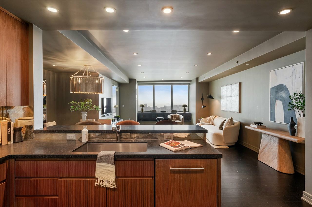 765 Market St #32H - Photo 5 of 34