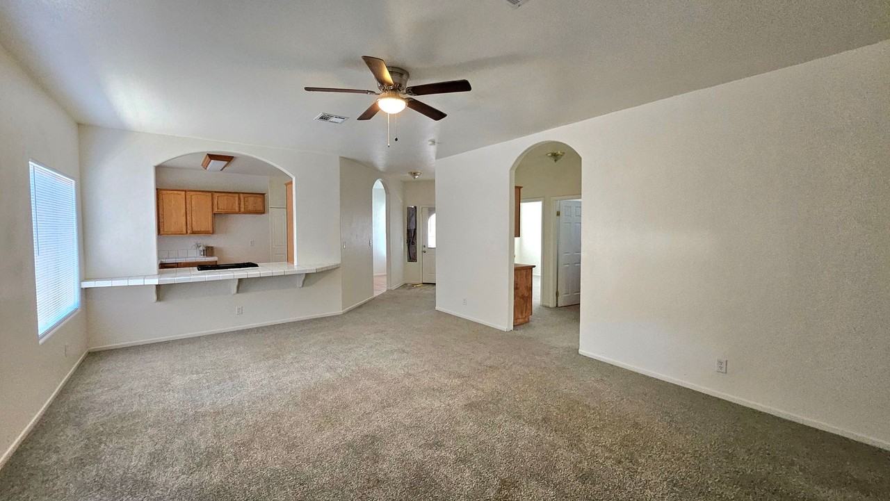 21187 Conklin Blvd - Photo 6 of 23