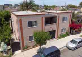 featured image of 1033 Hoffman Ave