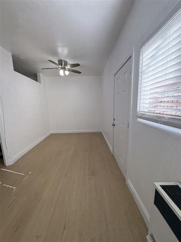 1033 Hoffman Ave in Long Beach - Photo 5 of 8
