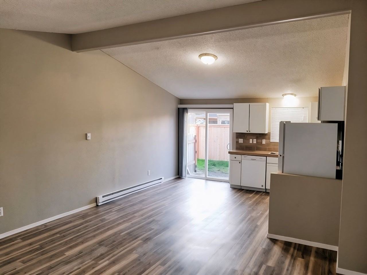 West Slope Apartments - Photo 3 of 16