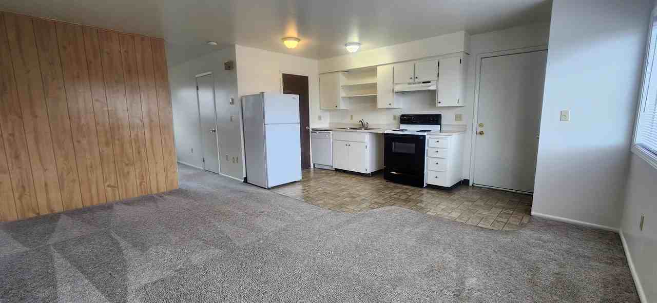 1616 South 19th Avenue - Photo 3 of 10