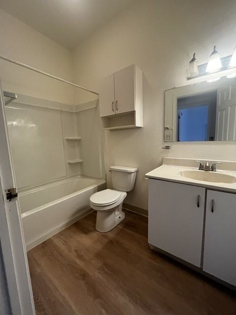 795 Elmwood Avenue - Photo 5 of 8