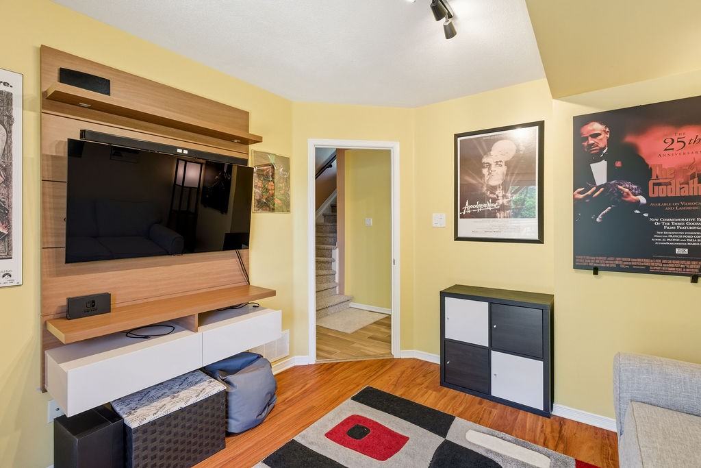 8 Pondside Private - Photo 6 of 49