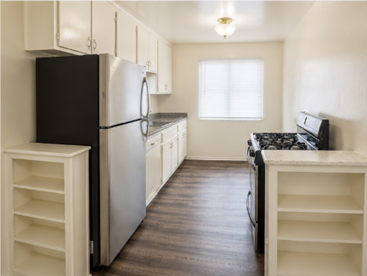 Coco Capri Apartments - Photo 7 of 12