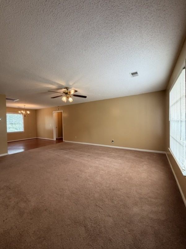 101 Riverwalk Way - Photo 5 of 31
