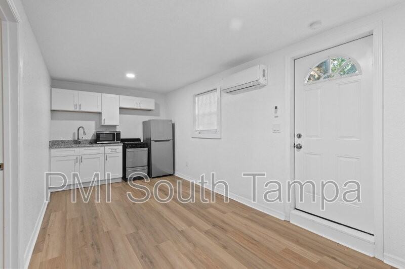 2108 W Saint Louis St #B - Photo 3 of 11