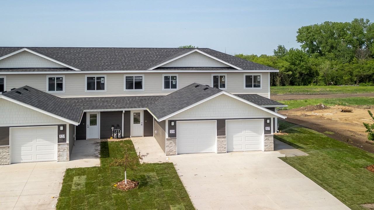 Raegan Estates: New Townhomes in Kasson, MN - Photo 7 of 26