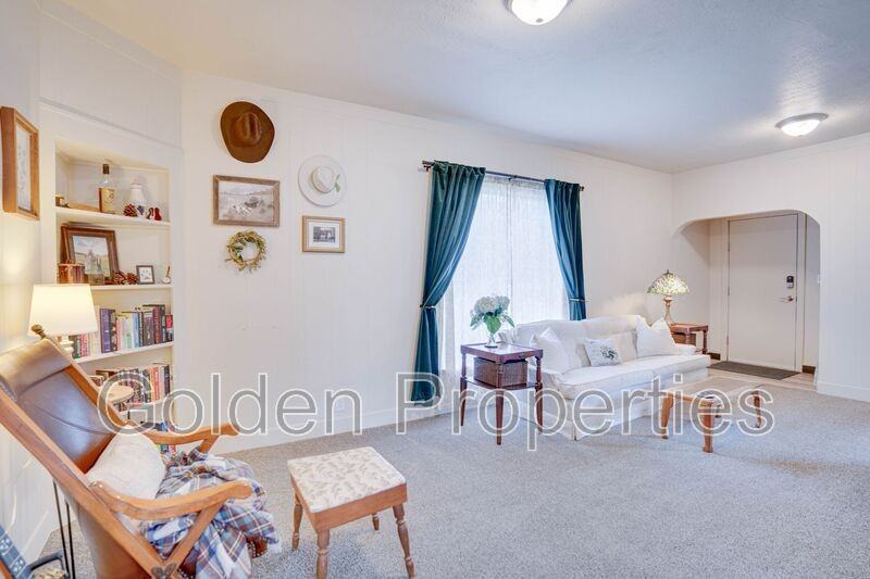 944 N 7th St - Photo 6 of 23
