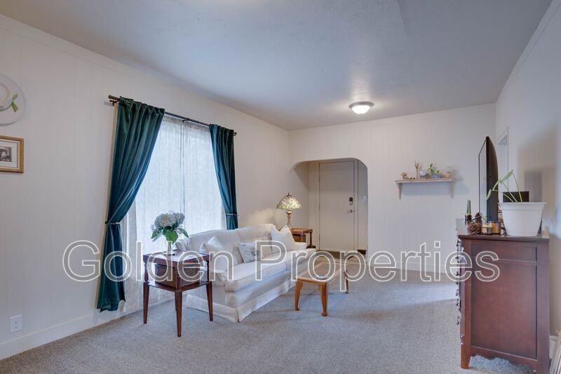 944 N 7th St - Photo 7 of 23