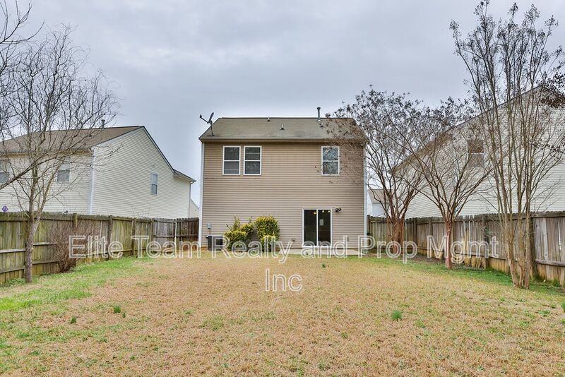 8946 Chalkstone Rd - Photo 4 of 37