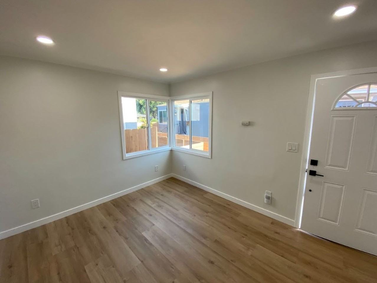 3105 Boston Ave - Photo 3 of 13
