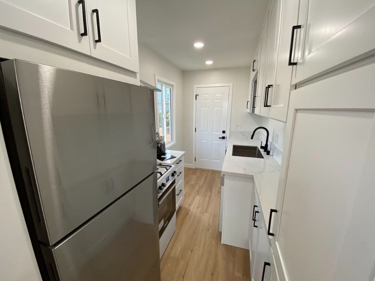 3105 Boston Ave - Photo 6 of 13