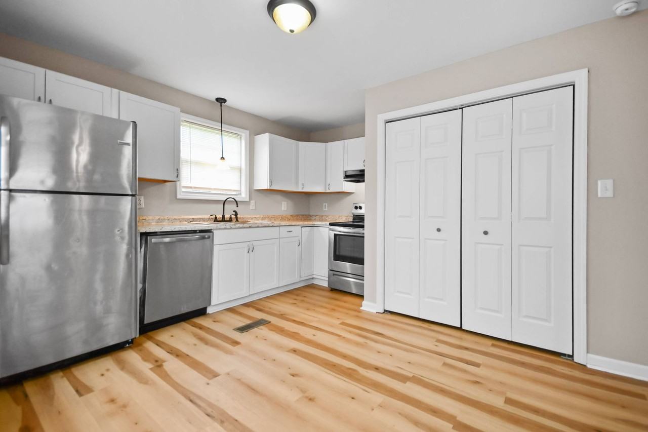 134 Monarch Ln - Photo 5 of 13