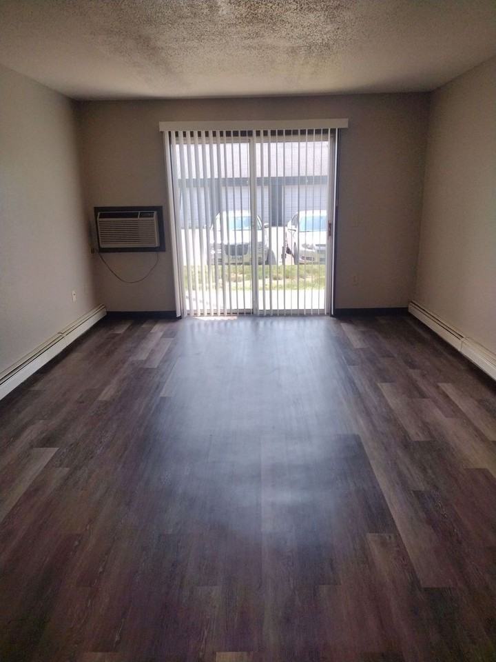 Lakeport Village - Photo 6 of 23