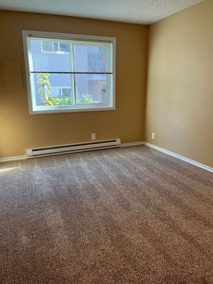 3432 Liberty Rd S #69 - Photo 6 of 9